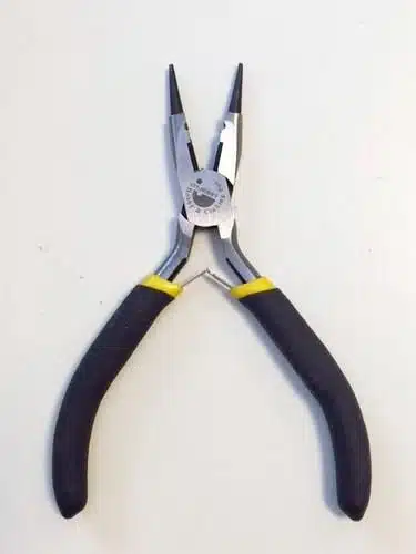 Sieradentang Knip-/Rondbek Zwart