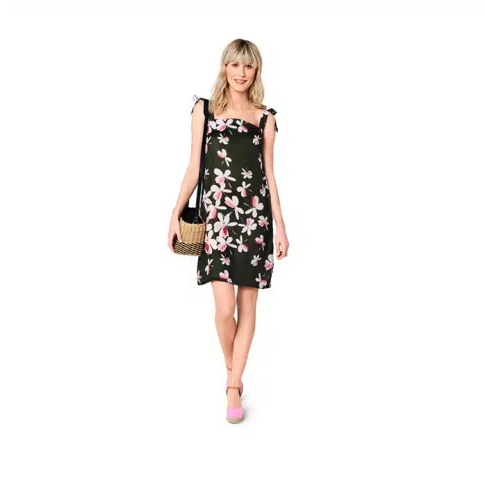 Burda Patroon 6121 - Top in Variaties en Jurk