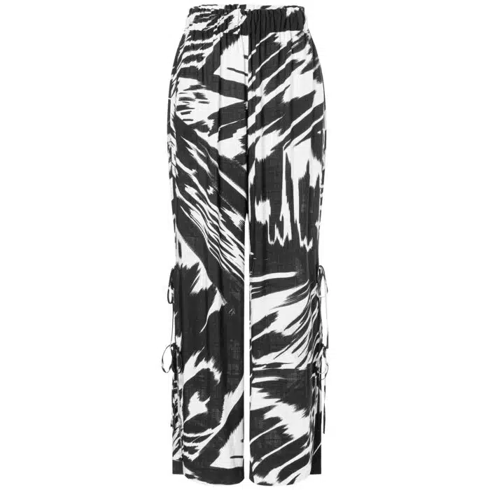 Burda Patroon 5743 - Broek in Variaties
